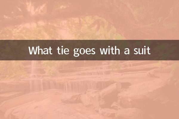 Quelle cravate va avec un costume