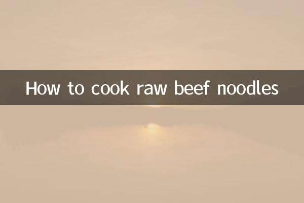 Cómo cocinar fideos con carne cruda