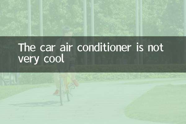El aire acondicionado del coche no enfría mucho.