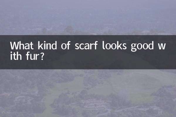 What kind of scarf looks good with fur?