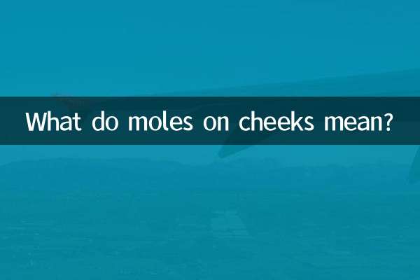 Was bedeuten Muttermale auf den Wangen?
