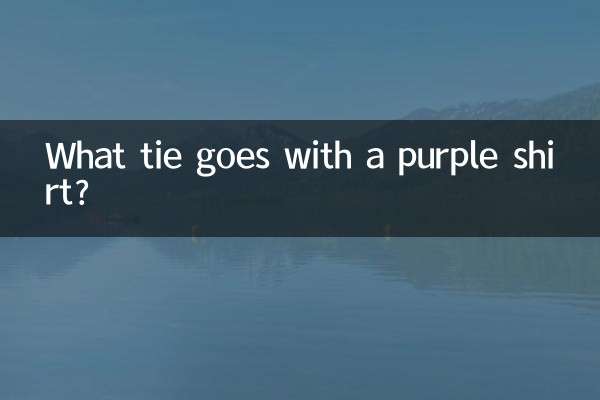 Que gravata combina com uma camisa roxa?