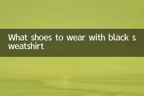Welche Schuhe trägt man zum schwarzen Sweatshirt?