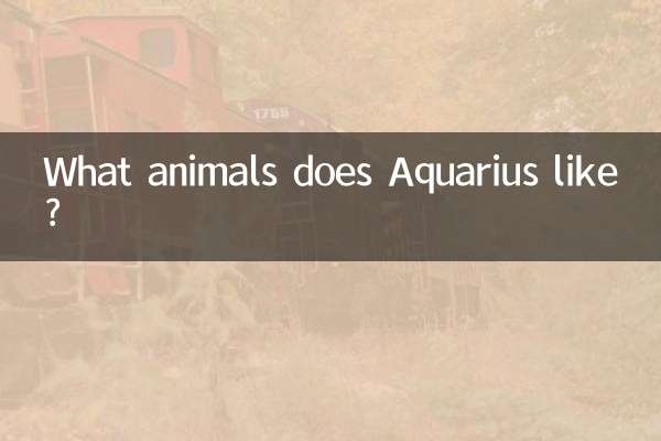 What animals does Aquarius like?