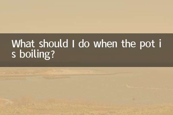O que devo fazer quando a panela estiver fervendo?